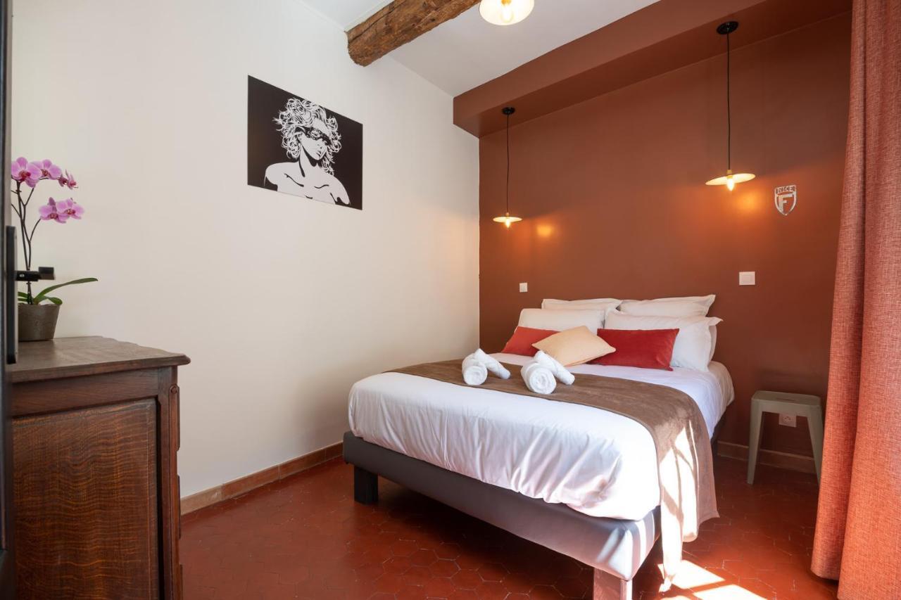 Papa Riviera - Nice Old Town - 2 Bedrooms ภายนอก รูปภาพ